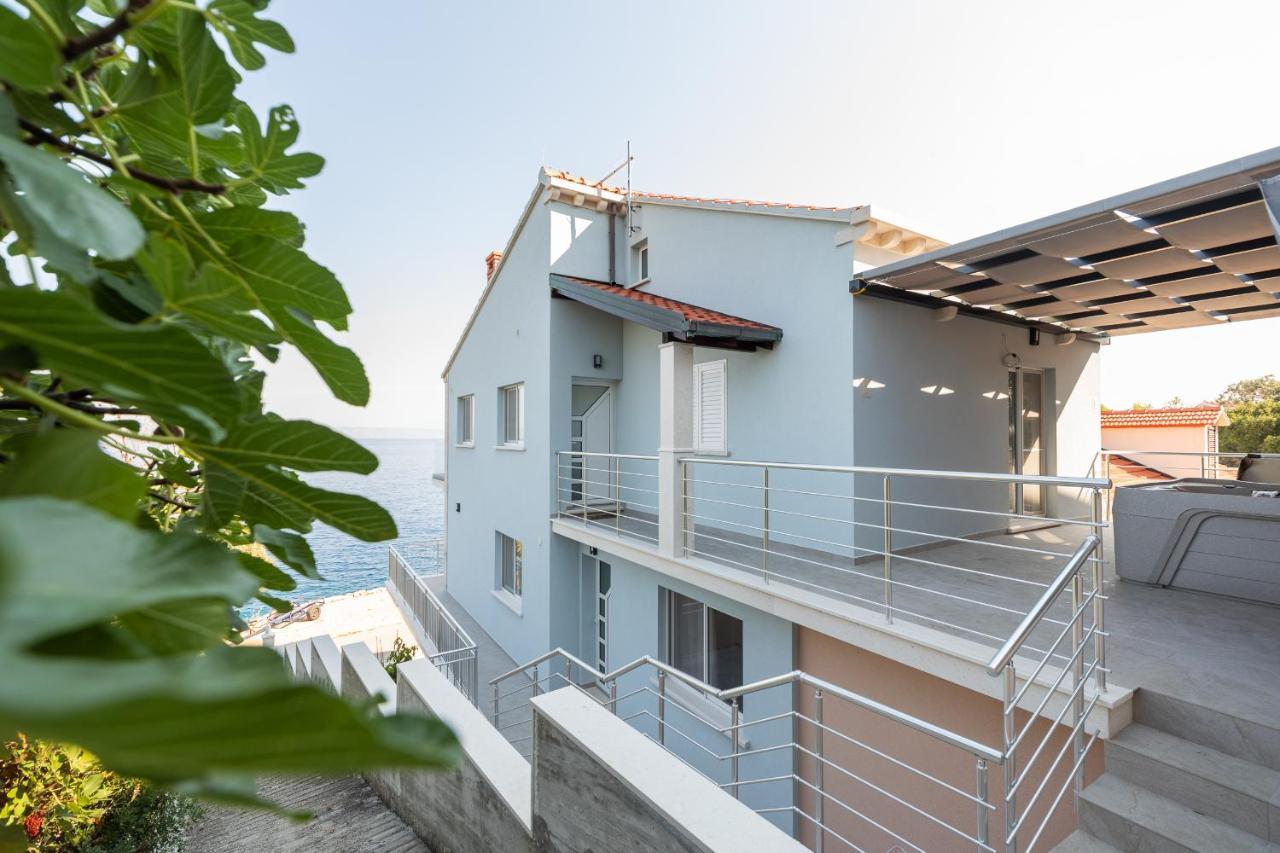 Vila Apartments Marina Blato  Экстерьер фото
