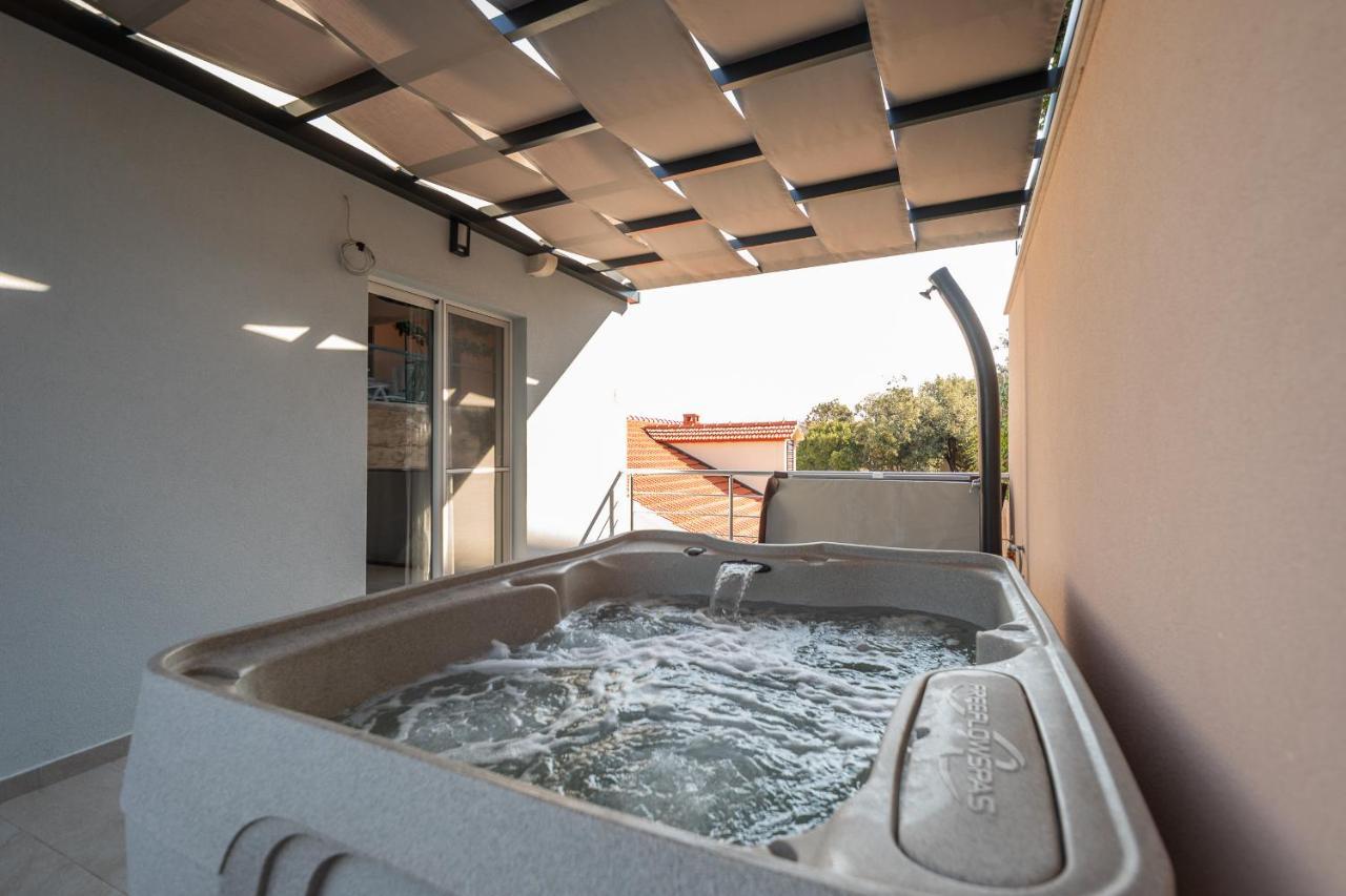 Vila Apartments Marina Blato  Экстерьер фото