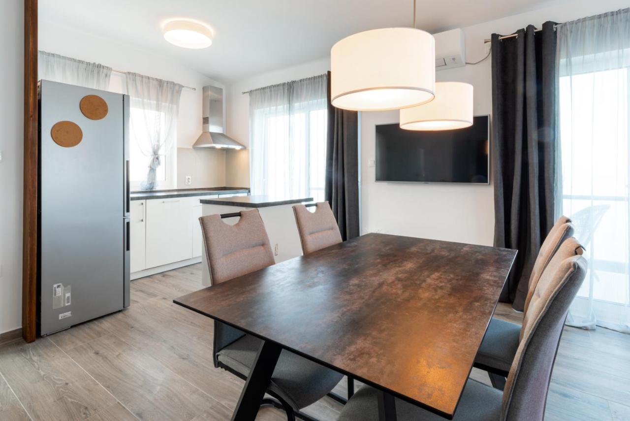 Vila Apartments Marina Blato  Экстерьер фото